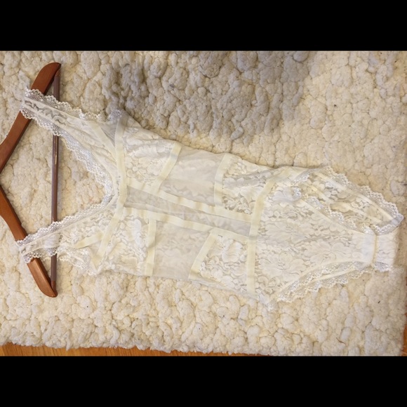 SOLD  leotard - Picture 4 of 5