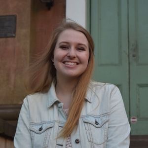 Meet your Posher, Elizabeth