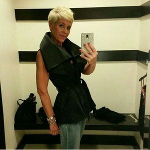 BEBE!! SLEEVELESS!! MINI TRENCH COAT