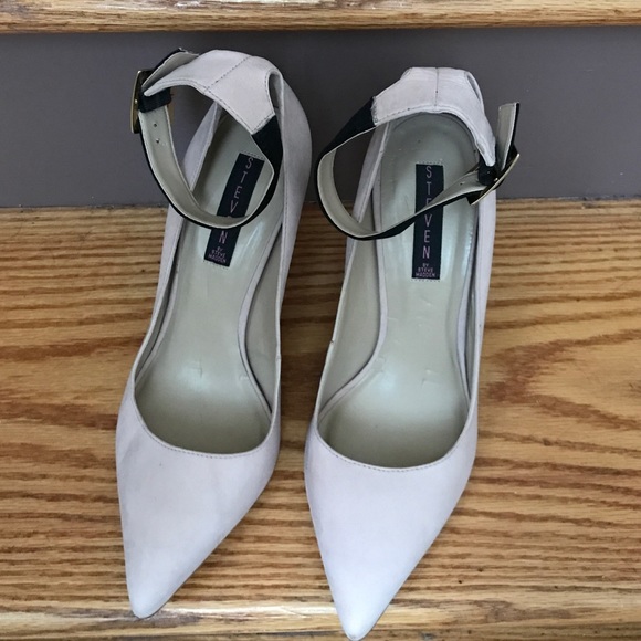 BNWOB STEVEN BY STEVE MADDEN Suede Heels - Picture 2 of 3