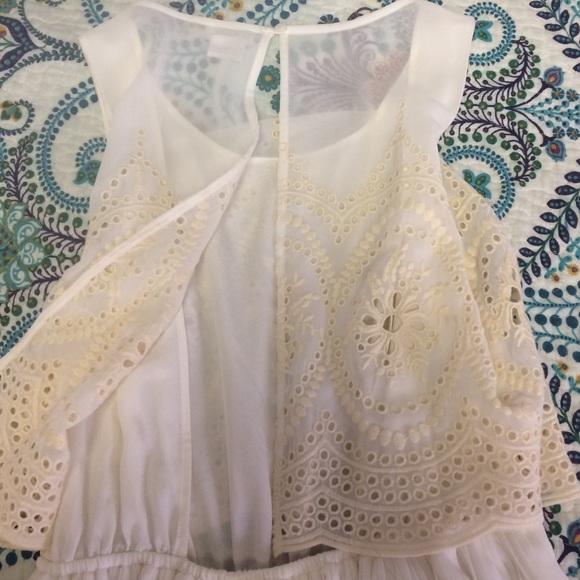 Ivory Open back dress - Picture 3 of 3