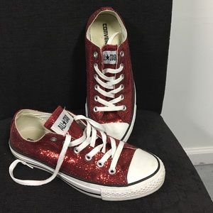 Converse red sparkle size 9