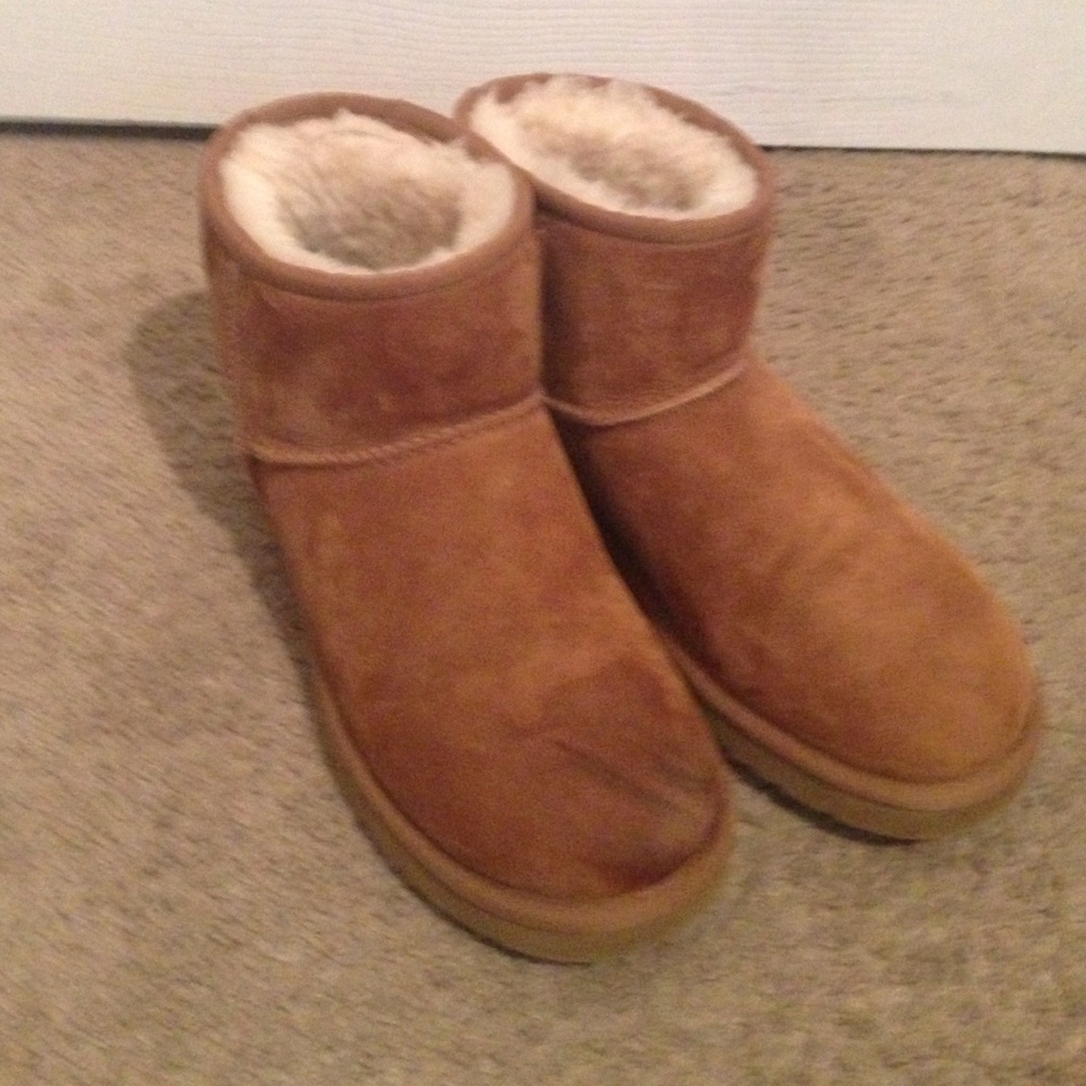 Mini ugg boots