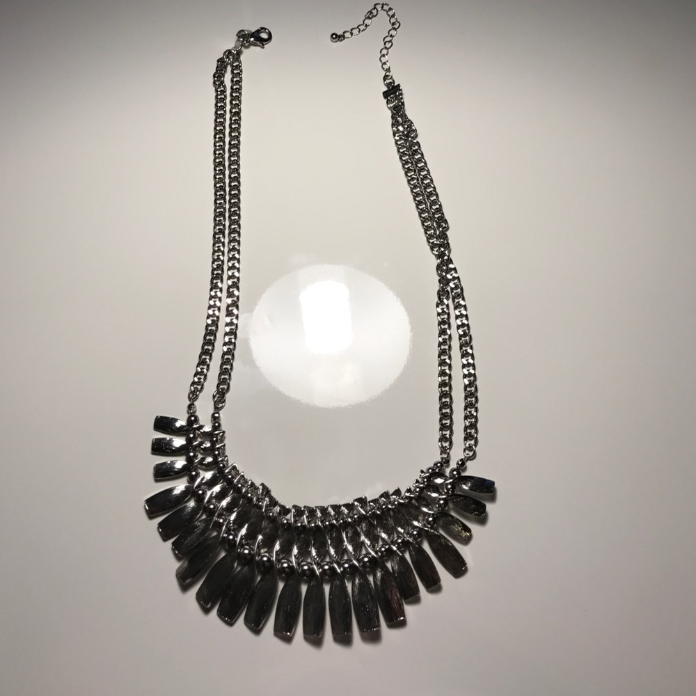 Brand new express statement necklace