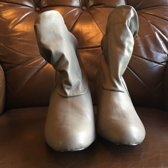 Booties - Picture 4 of 4