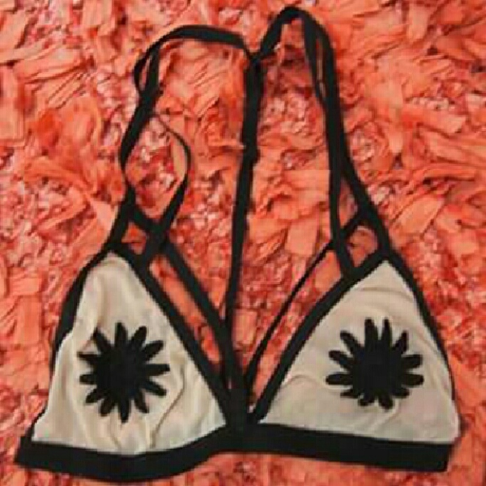 NWOT Cage Bra Nude Black Flowers