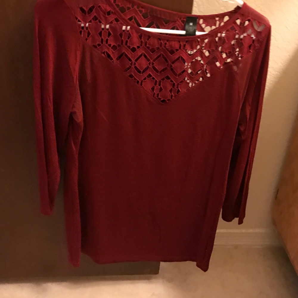 "BKE red" top