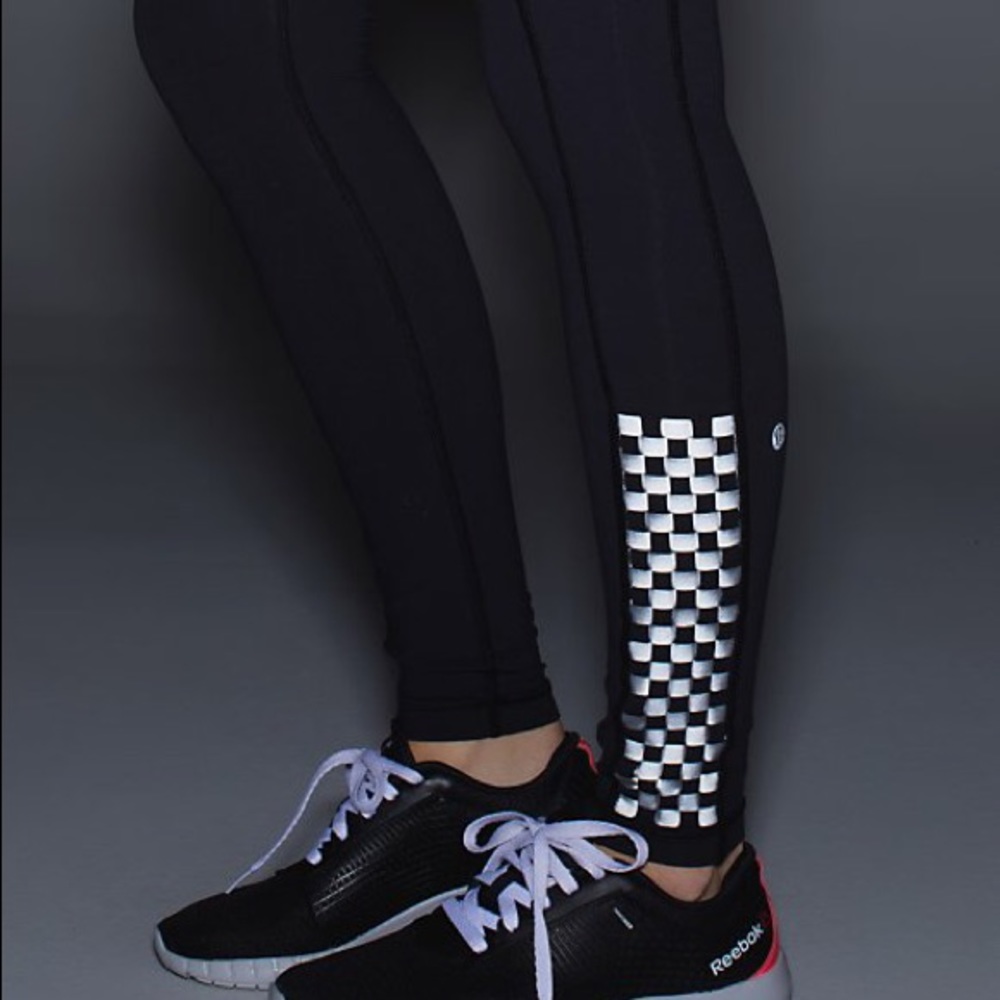 Vintage SE Lululemon Reflective Speed Tight