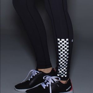 Vintage SE Lululemon Reflective Speed Tight