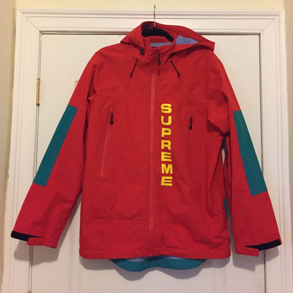 SUPREME JACKET