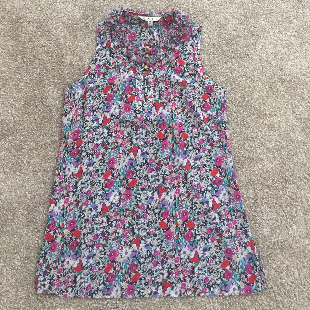 Beautiful floral CAbi Sleeveless Top