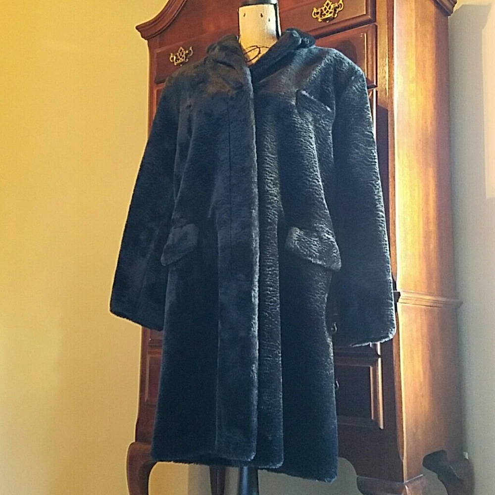 Express Vintage Faux fur coat