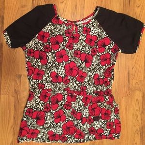 Koi 360 Reversible Botanical Print Scrub Top SizeM