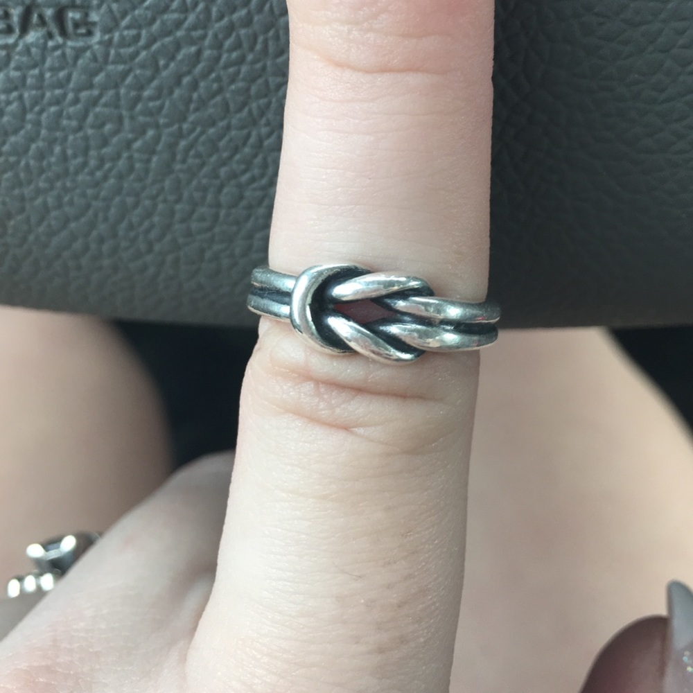 Lover's knot ring