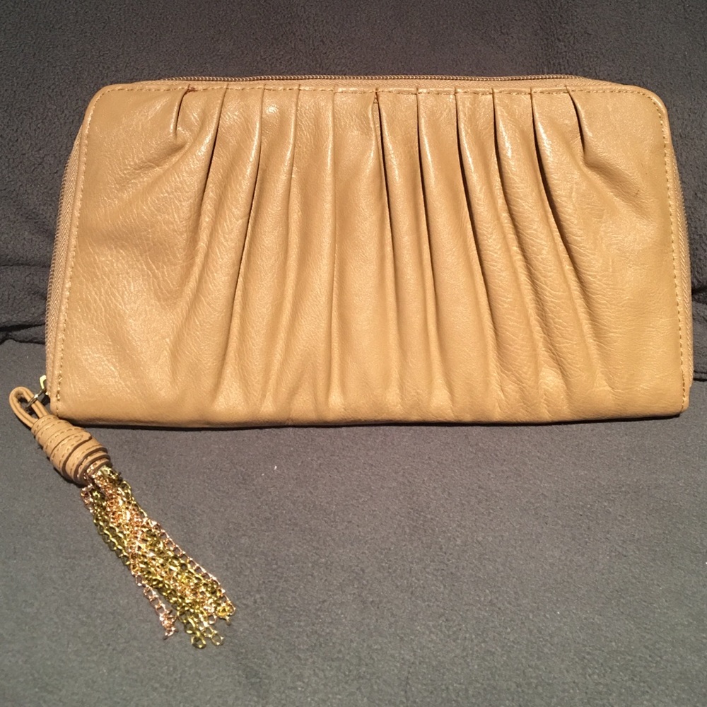 Jessica Simpson clutch with ample storage space!