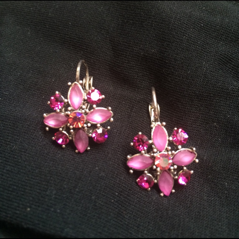 Beautiful Pink Austrian Crystal earrings