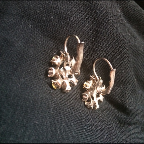 Beautiful Pink Austrian Crystal earrings - Picture 3 of 3