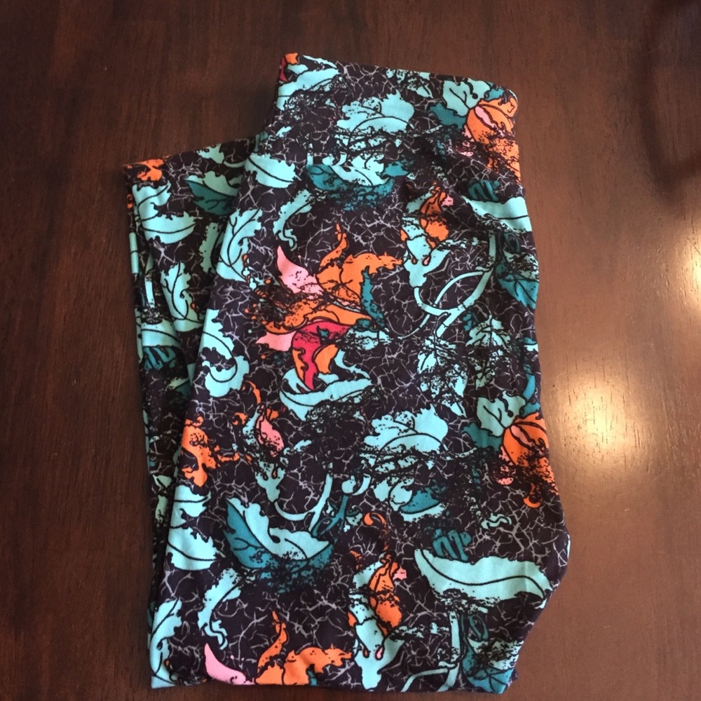 LuLaRoe O/S NWT leggings