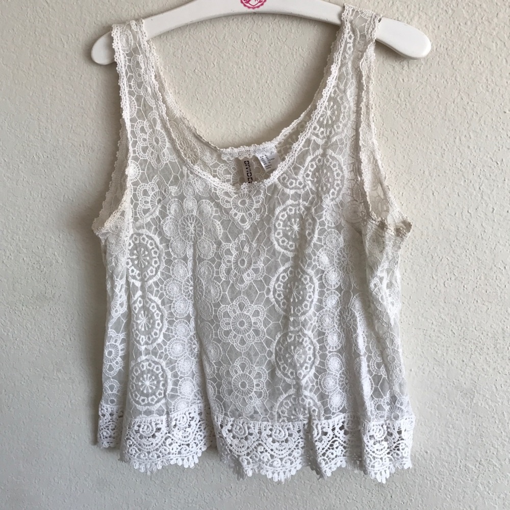 H&M: Divided | Lace Crop Top