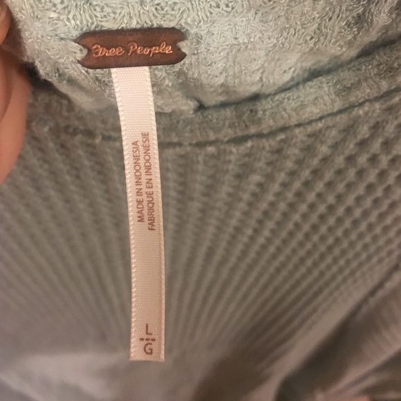 Free people size large thermal tunic - Picture 2 of 3