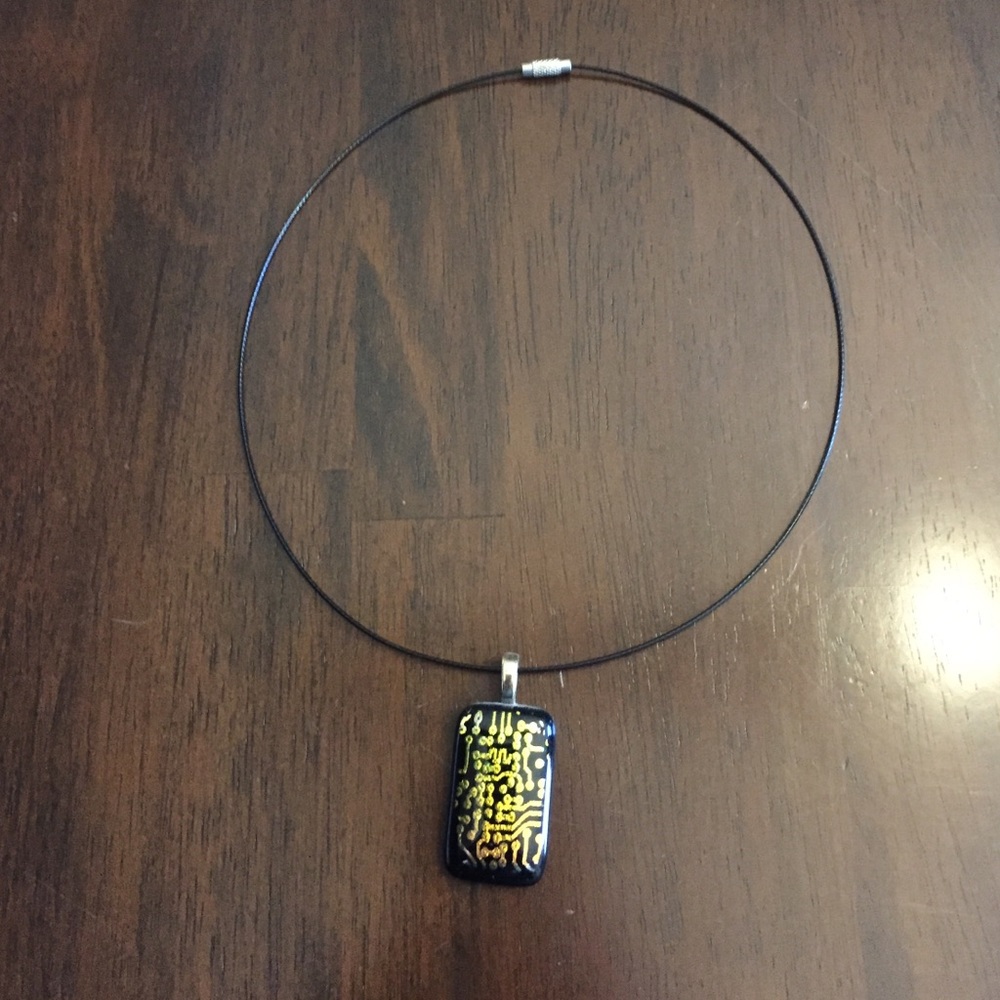 Necklace, cocker length - never worn.