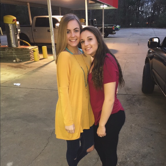 Meet your Posher, Ivy - Picture 1 of 1