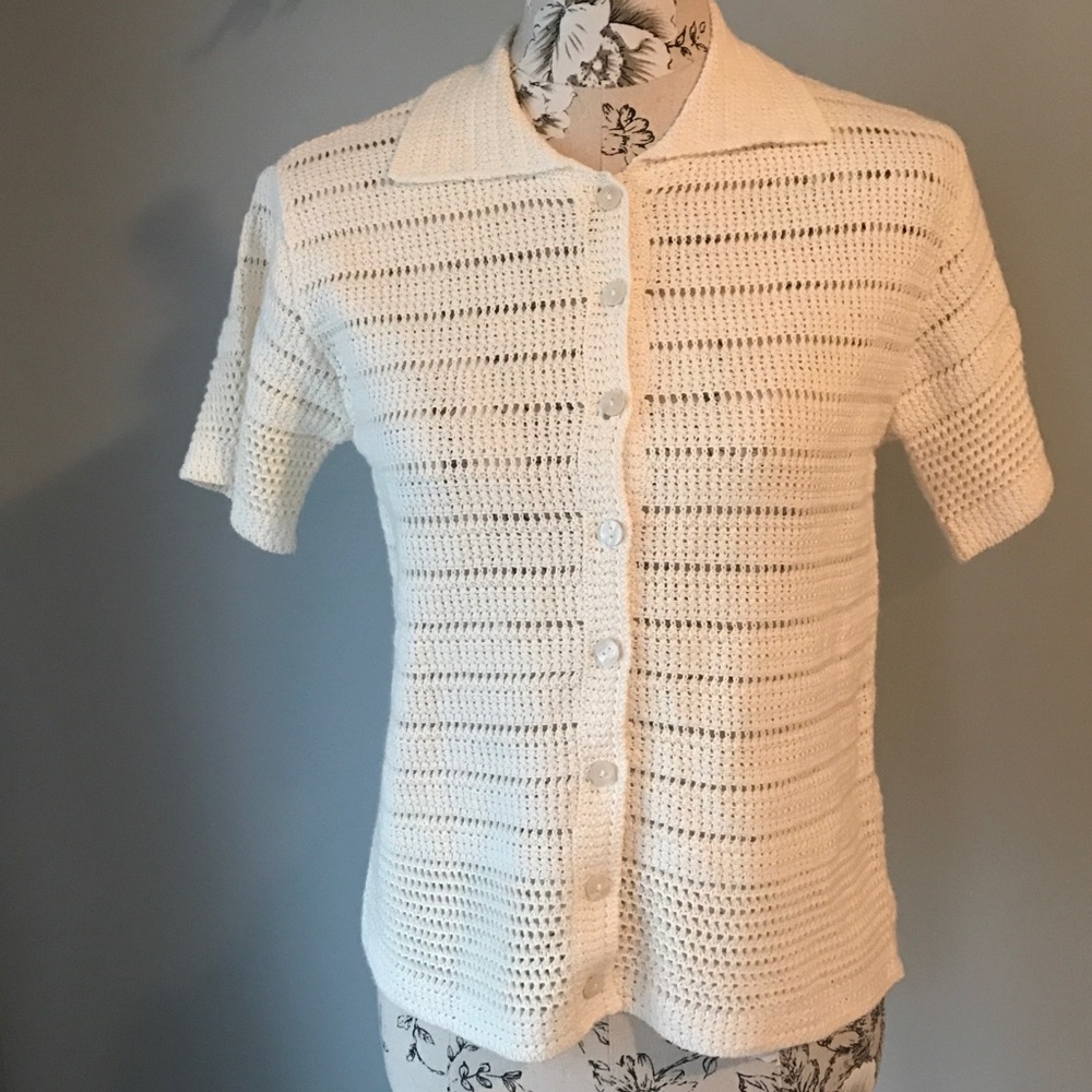 ❌SOLD❌Knit Short Sleeve Crochet Button Up Cardigan