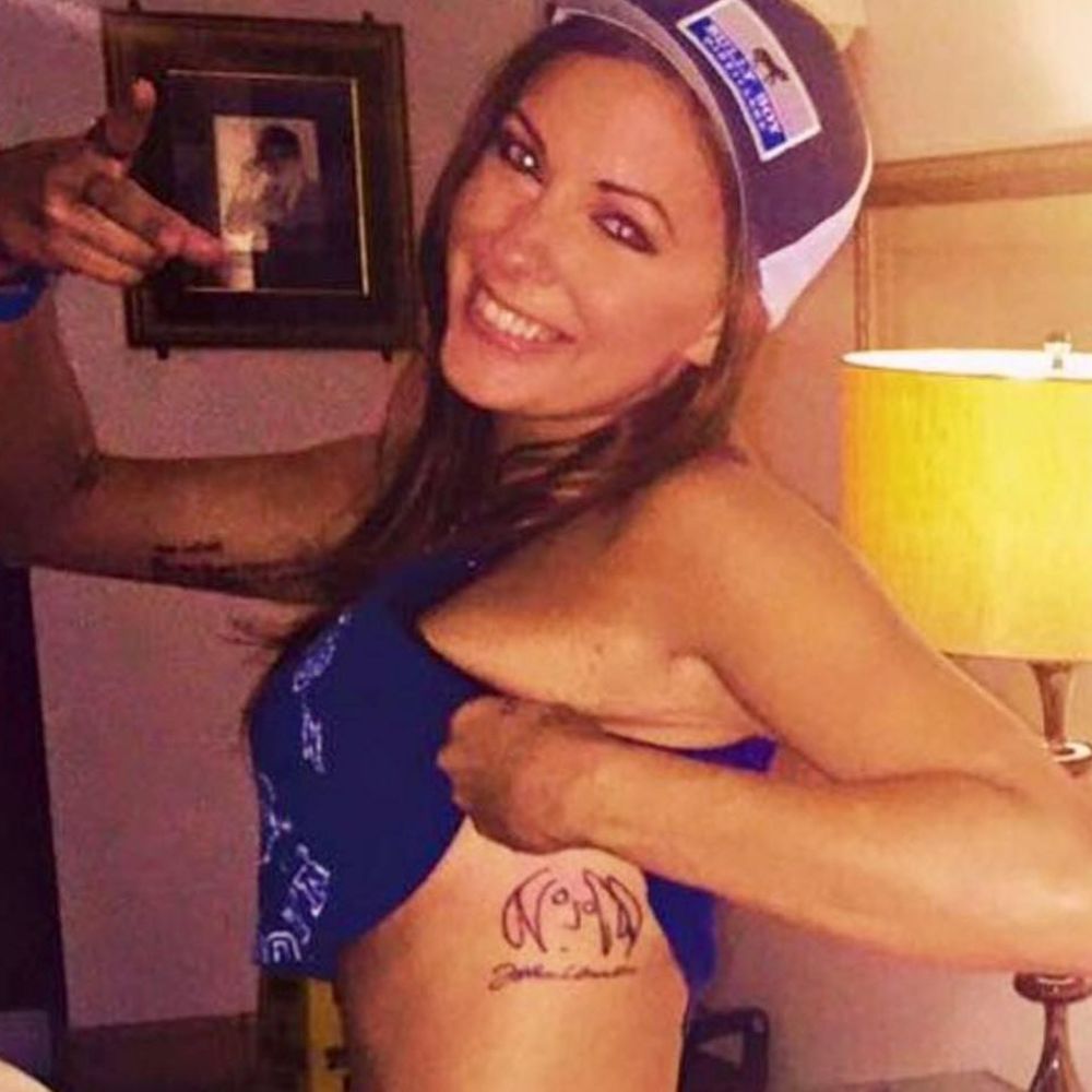 Meet your Posher, Adrienne