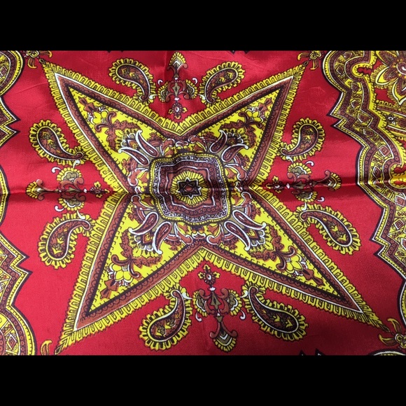 27" silk scarf - Picture 1 of 4
