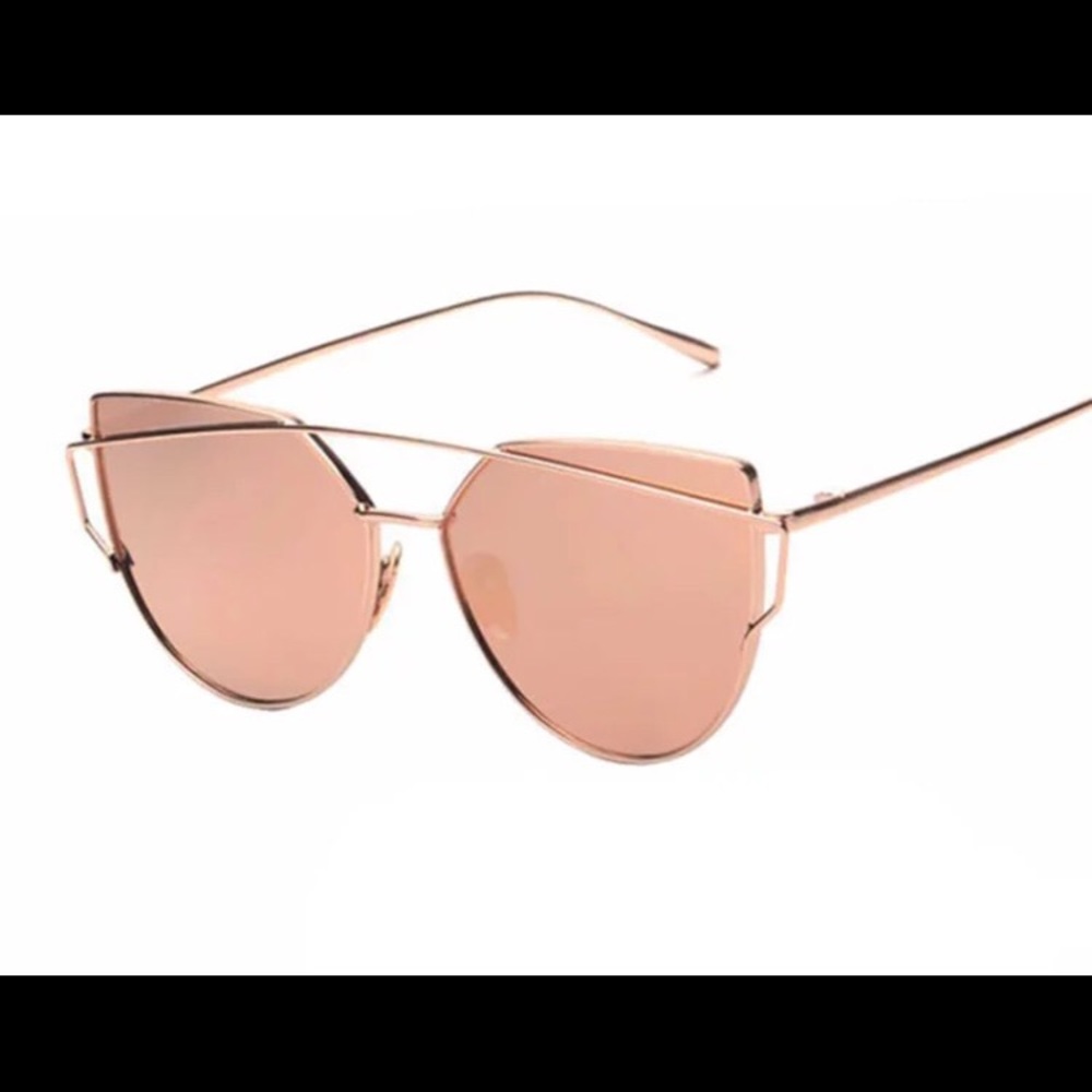 Rose gold sun glasses
