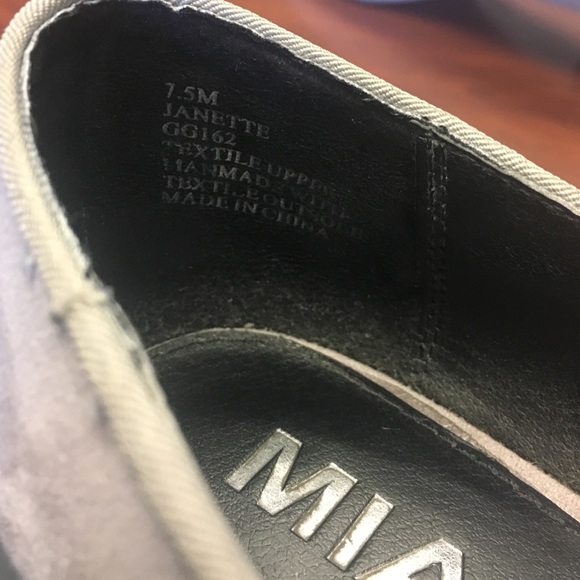 Tope colored suede shoes - Picture 4 of 4