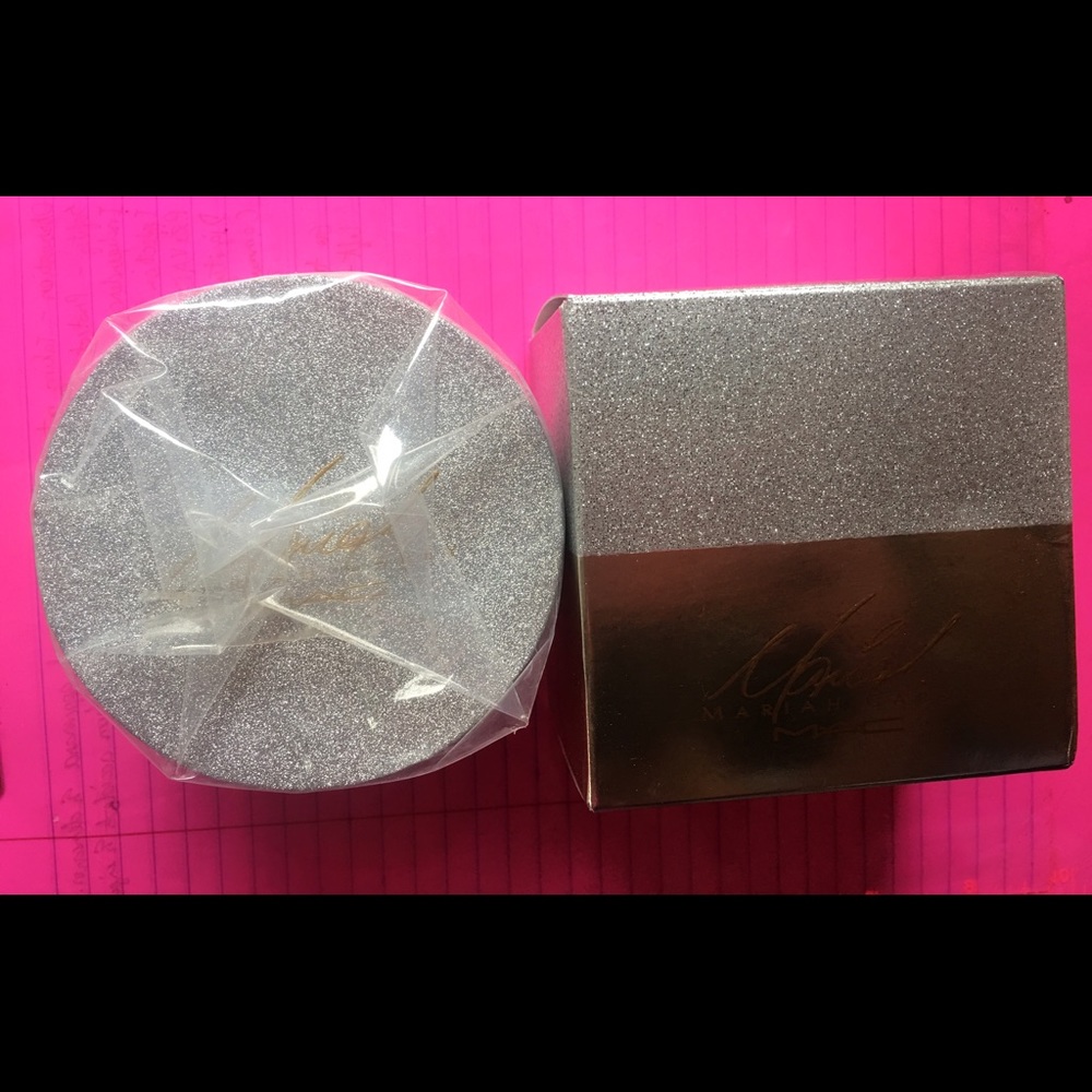 Mac Mariah Carey loose powder