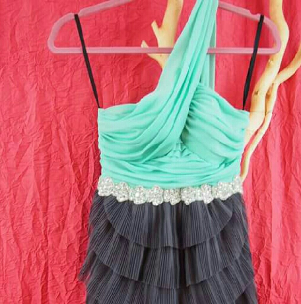 NWOT Aqua & Gray Crystal Embellished Coctail Dress