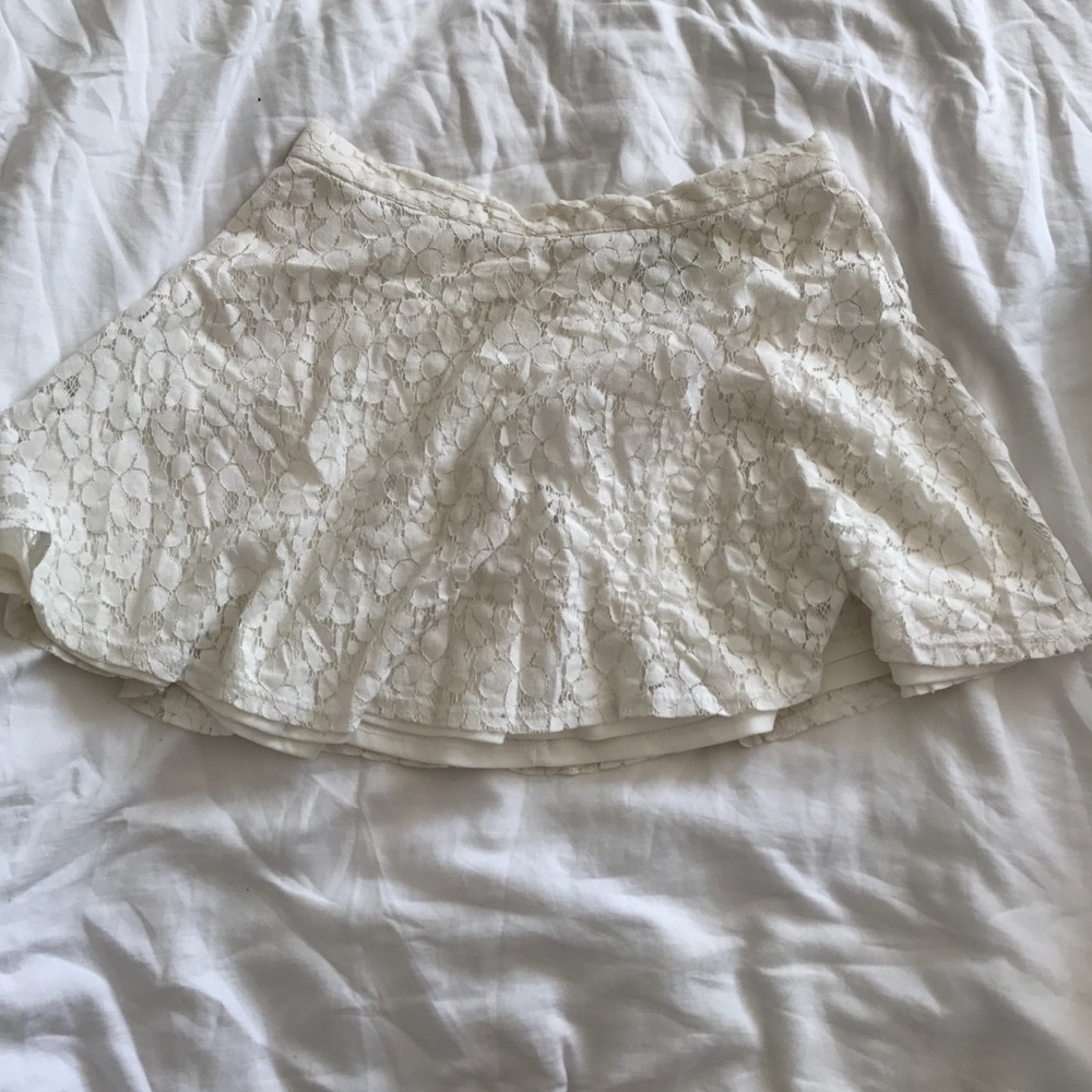 Forever 21 | Lace-Floral High-Waisted Skirt