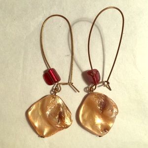 Mother of Pearl Dangling Earrings