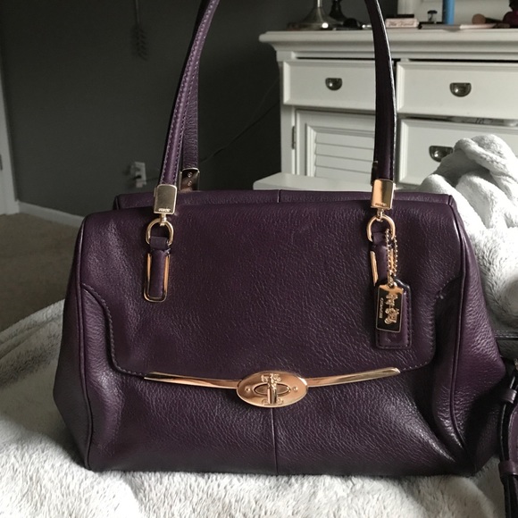 Coach Handbags - Gorgeous coach purse