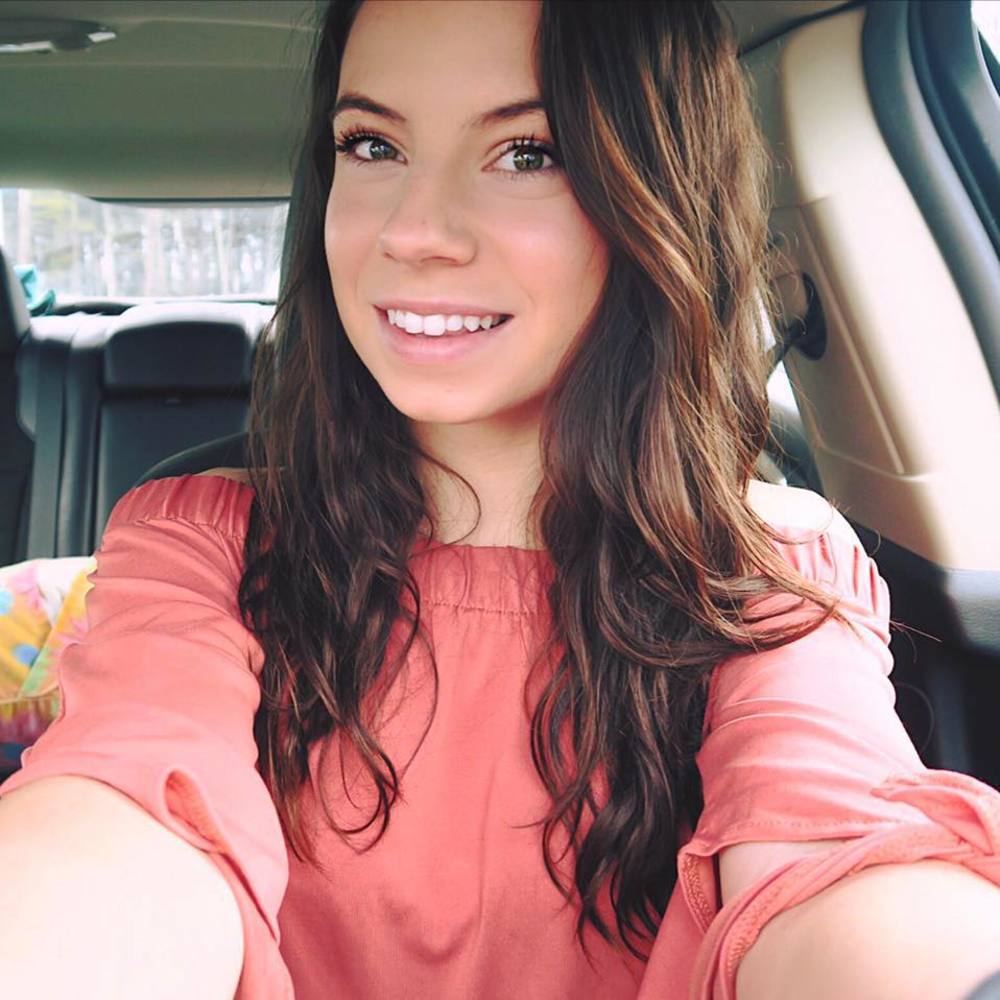 Meet your Posher, Tayla