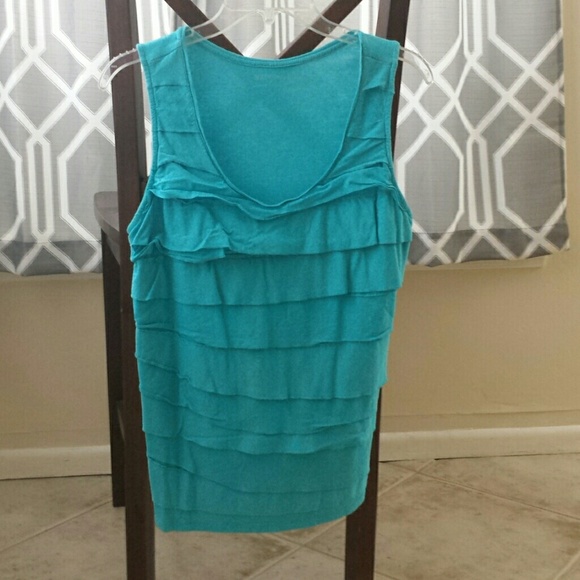 Merona Tops - Light blue ruffle front top.