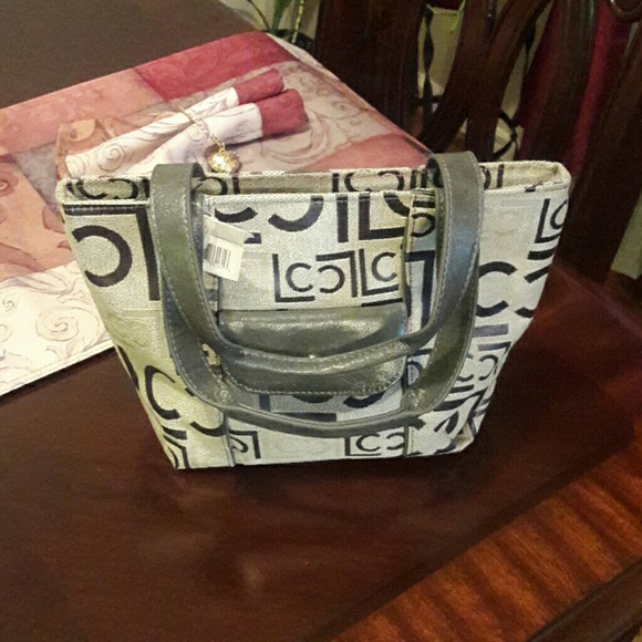 Handbags - Markdown   **Cute Liz Claiborne Purse ** EUC **