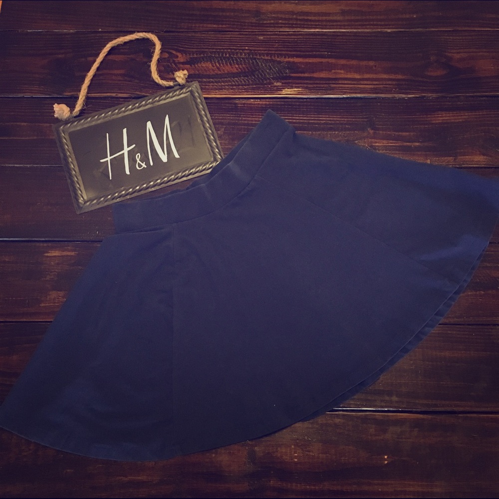 H&M skater skirt.