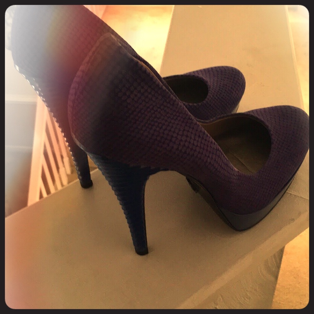 Shoes size 10