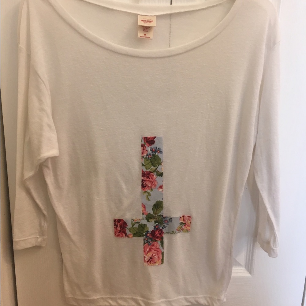 Inverted cross top