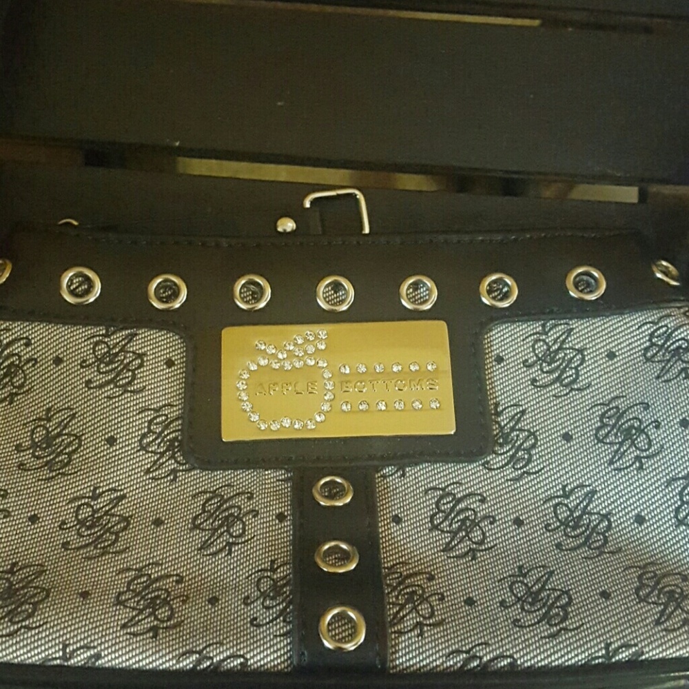 Apple Bottoms mini purse