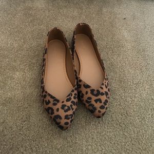 Old Navy pointy ballet flats