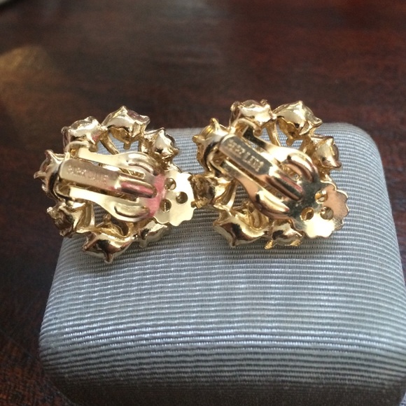 Stunning Park Lane pearl & Crystal clip earrings - Picture 3 of 4