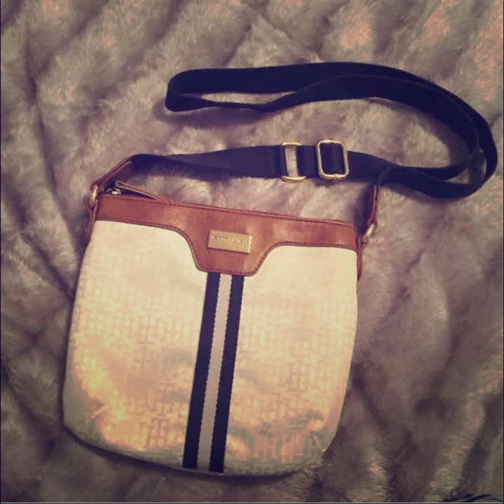 Tommy Hilfiger crossbody bag