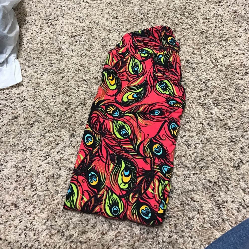 Colorful Lularoe leggings OS