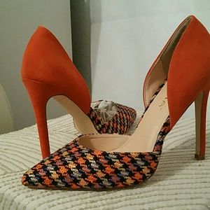 Liliana Orange & Purple Houndstooth D'orsey Heels