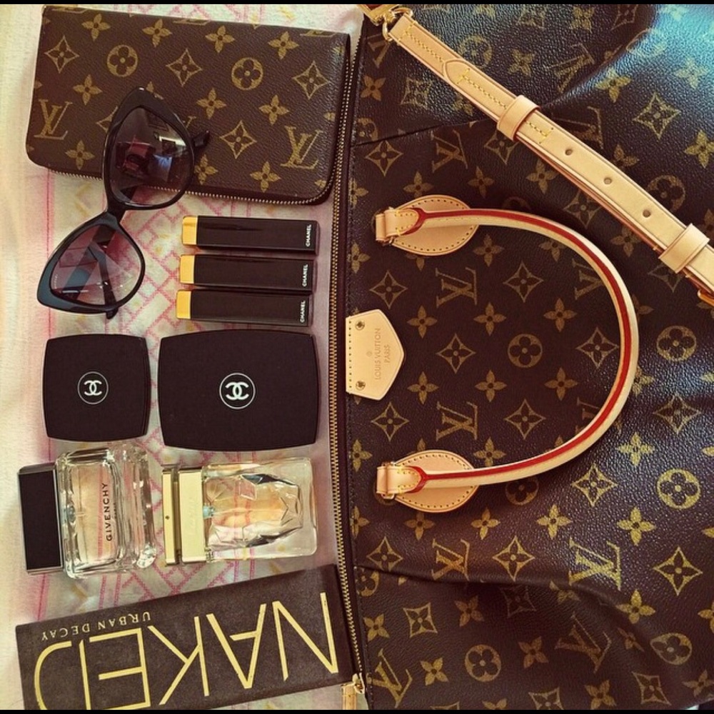 💥🚨SOLD🚨💥 Louis Vuitton Turenne GM