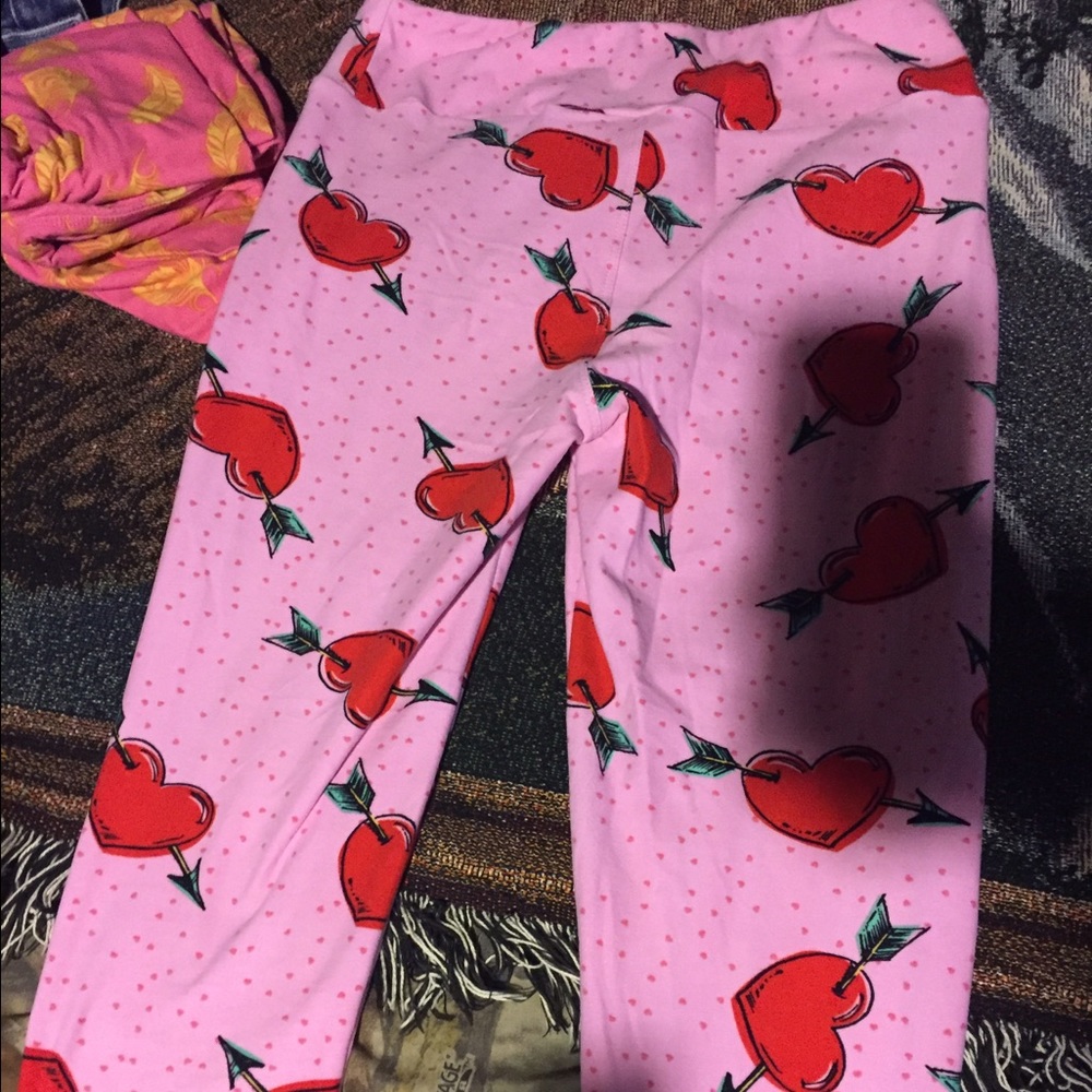 LuLaRoe Valentine's Day leggings